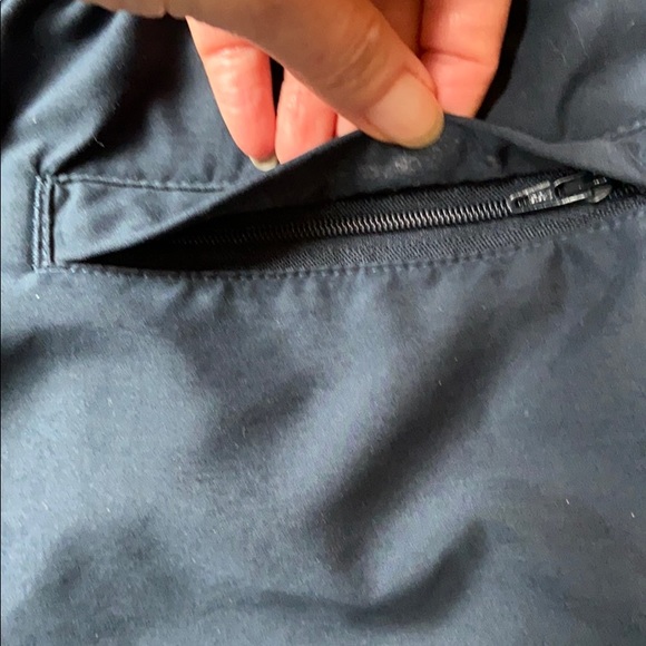 Nike navy shorts with pockets size S - Picture 5 of 8